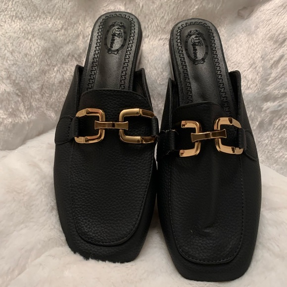 Mules - Picture 1 of 8